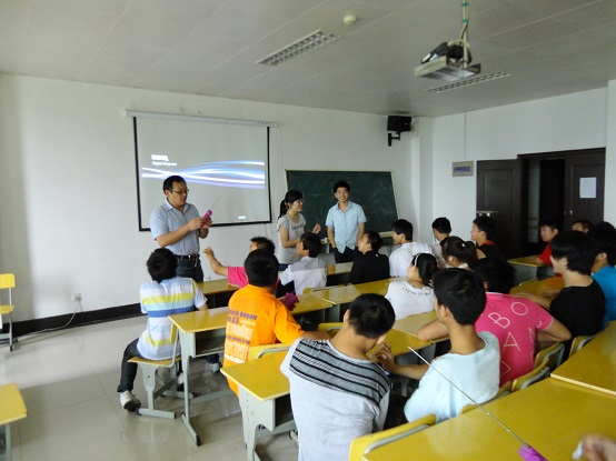 Teaching students from Anhui Special Education School how to use radio direction finders and transmitters